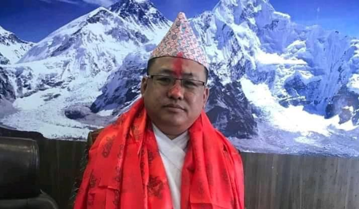 मन्त्री बनेको १० दिनपछि टंक आङबुहाङको सांसद पद खोसियो